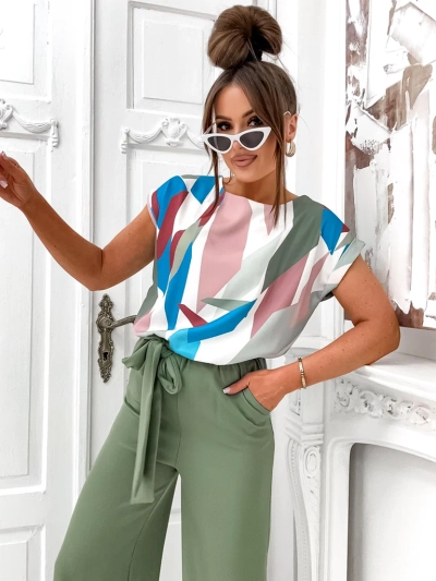 Дамски гащеризон Royalfashion с широко дъно и блуза с къс ръкав с шарки