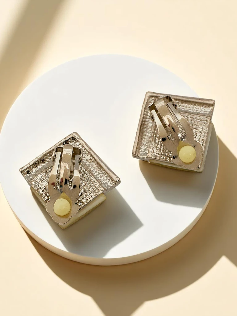 Royalfashion Дамски обеци тип клипс с кристал и цирконий