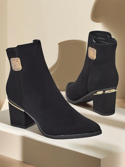 Дамски ботуши на Royalfashion Esolur