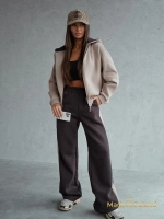 Тъмнокафяв