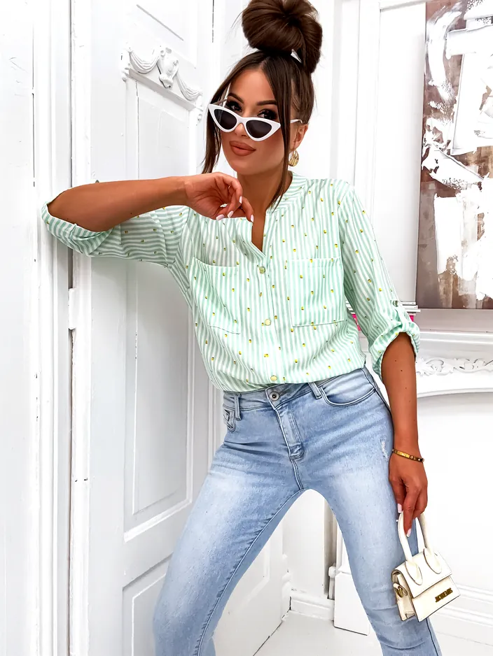 Рокля на Royalfashion с райе и лимони с V-образно деколте