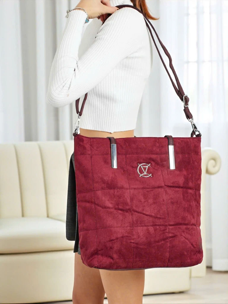 Дамска чанта тип shopper от еко велур Caryenne