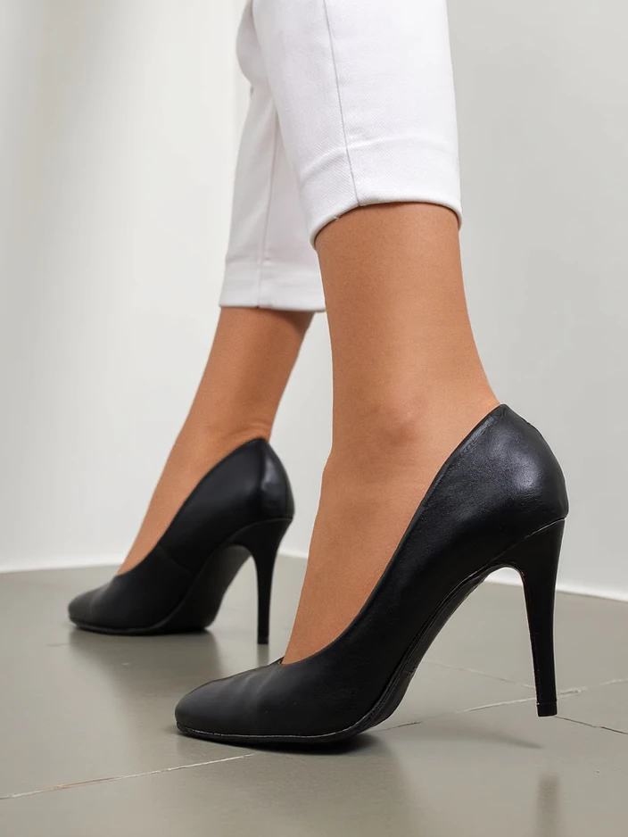 Royalfashion Класически дамски токчета Wernone