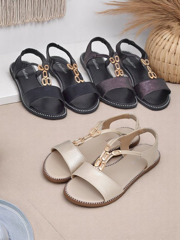 Royalfashion Дамски сандали с декоративни каишки Siena Glow