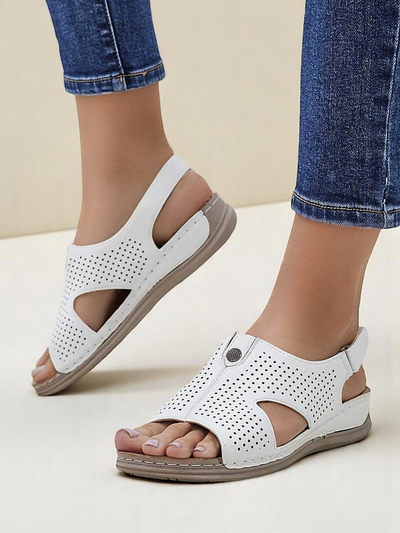 Royalfashion Дамски ажурни сандали Leminni