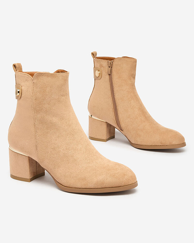 Royalfashion Дамски ботуши с нисък ток в светлокафяво Dogdas