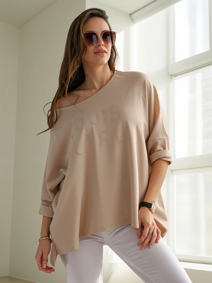 Royalfashion Дамска блуза от вискоза с букви от камъни