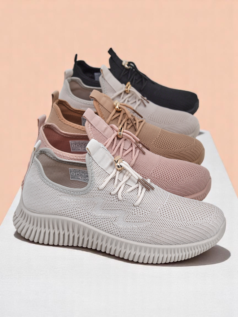 Aurelia Rosa – дамски спортни обувки Royalfashion от плат, розови, плосък ток