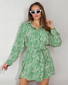 тъмнозелено