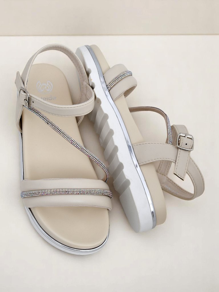 Royalfashion Дамски сандали на платформа с камъни Magnol