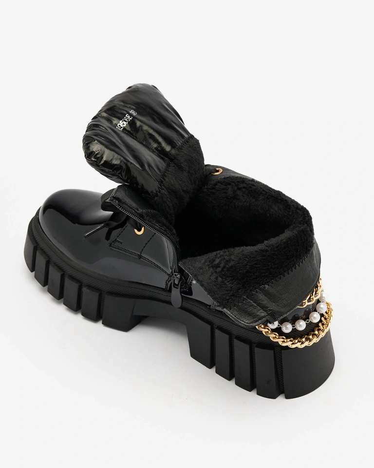 Royalfashion Дамски лакирани ботуши с изолация в черно Dahaff