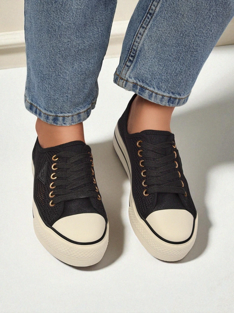 Melania Nero – дамски кецове от мрежеста материя на плоска подметка 3 см