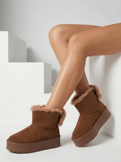 Royalfashion Дамски ботуши a'la snow boots в кафяво Goroggo