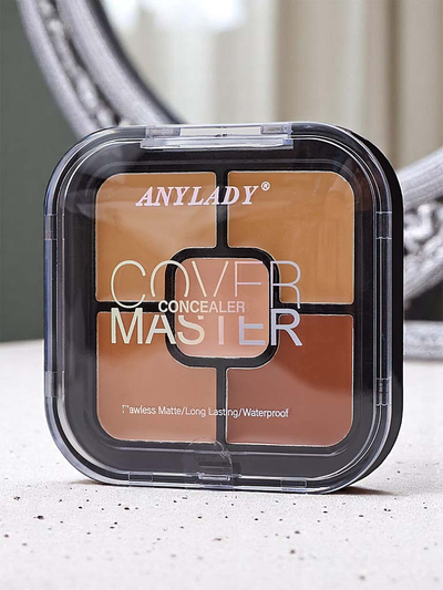 Матова и водоустойчива контурираща палитра с 5 коректора в нюд оттенък 03