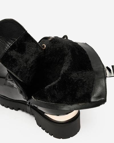 Royalfashion Дамски лакирани ботуши тип "багер" в черно Simbeba