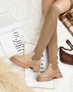 светлокафяв