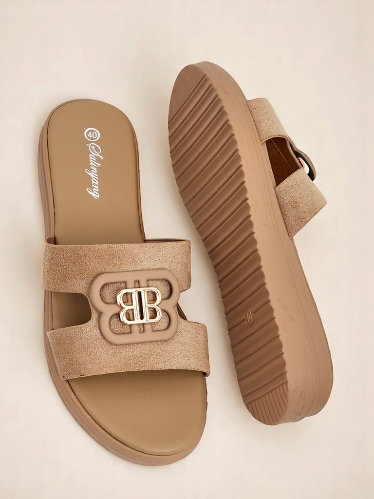 Royalfashion Дамски чехли на плоска подметка ChicStep