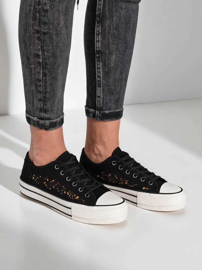 Royalfashion Женски перфорирани маратонки Nizzet