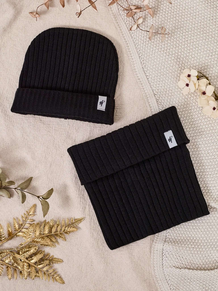 Зимен комплект от Royalfashion Universal - шапка тип бини с шал на туба