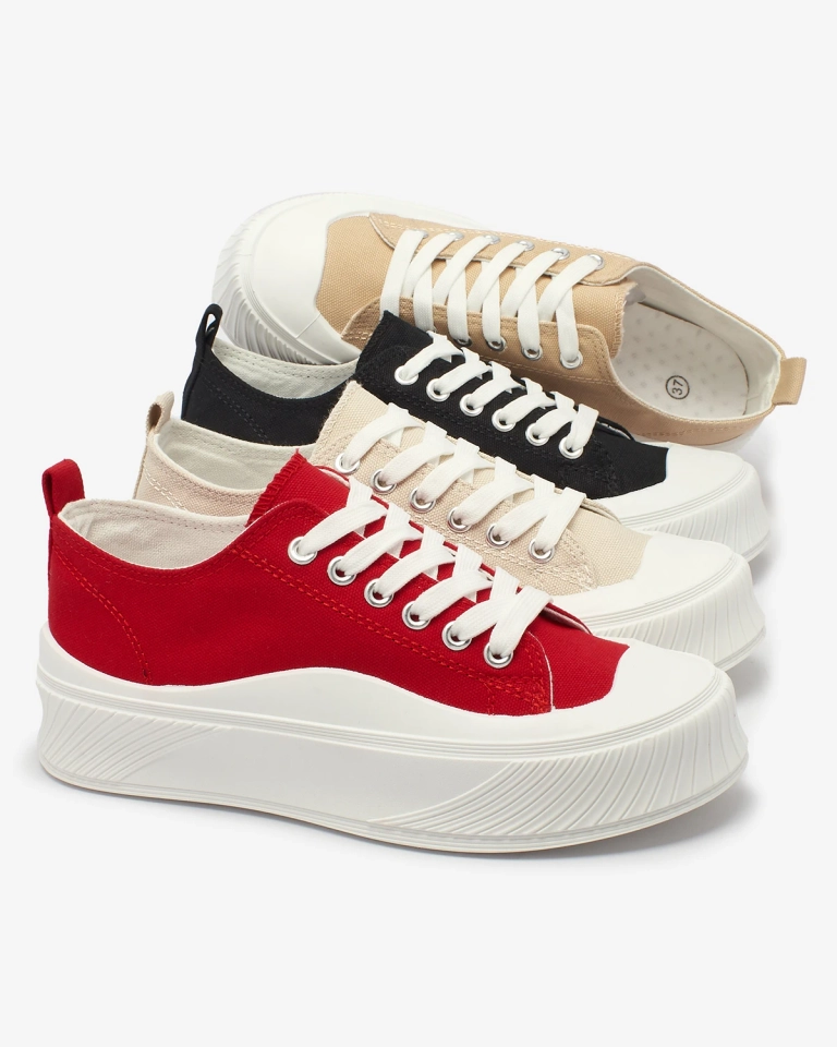 Royalfashion Черни спортни маратонки на платформа Luceri