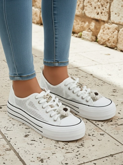 Royalfashion Женски перфорирани маратонки с декорации Osdo