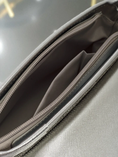 Дамска чанта тип клъч с цирконии Zyora