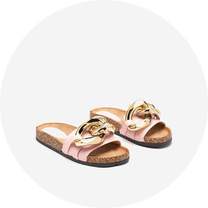 Светло розово || розово