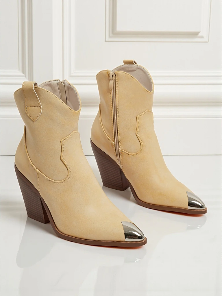 Дамски каубойски ботуши на ток с декоративен връх Fang Glacier