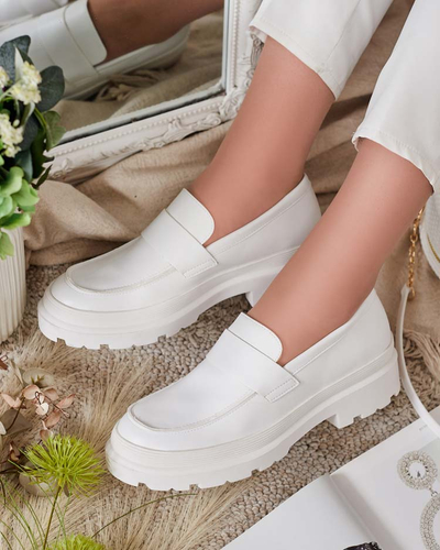 Дамски мокасини Aura бели на платформа - елегантни и удобни, еко кожа