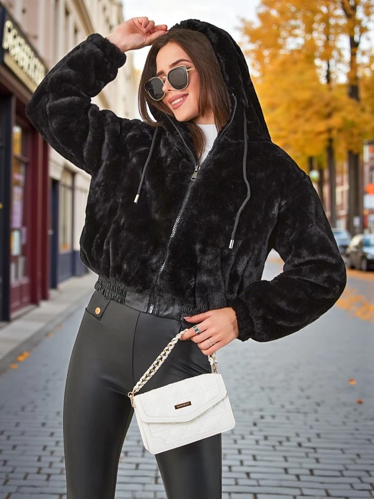 Дамско яке Royalfashion направено от истински косъм