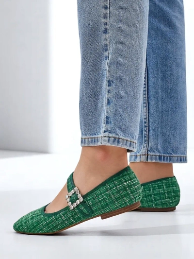 Royalfashion Дамски шпицови балетни обувки с катарама и лента Riffos