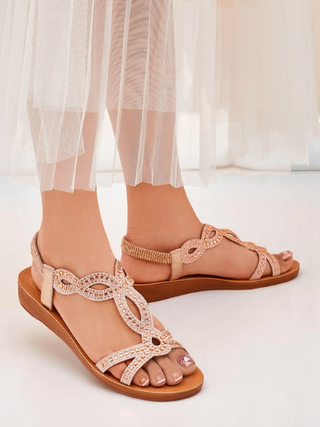 Royalfashion Дамски сандали с декоративни каишки Lola Grace