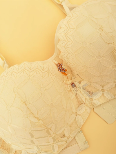 Royalfashion дамски подплънки с дантела