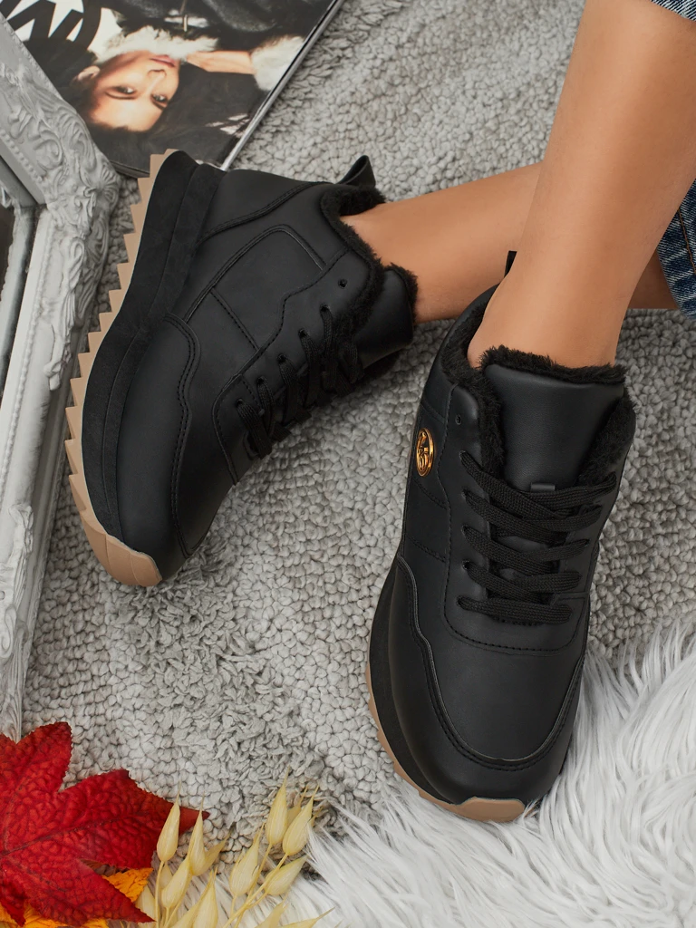 Royalfashion Затоплени дамски маратонки с кожа Casot