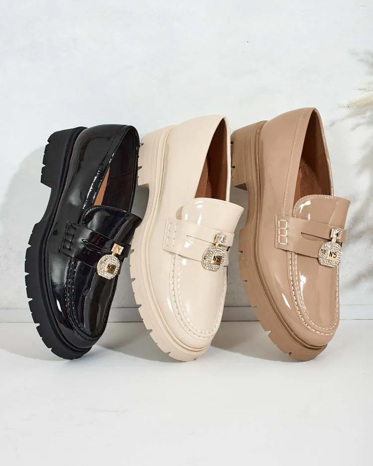 Royalfashion Дамски мокасини с лак Bemies