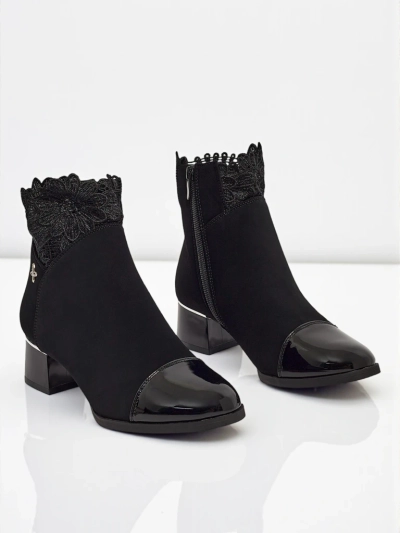 Дамски матови боти на ток с дантела Velmoria