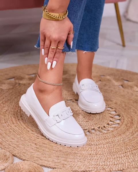 Royalfashion Бели лакирани мокасини за жени Dafench