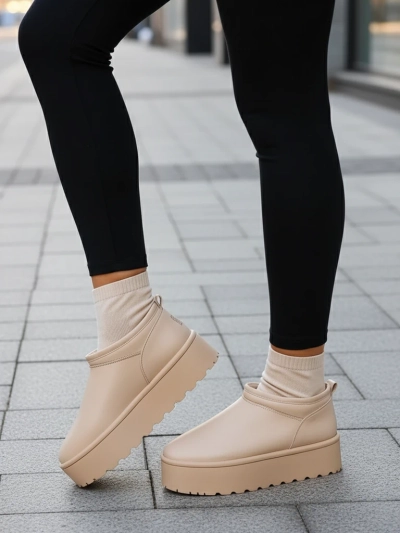 Royalfashion Дамски къси ботуши a'la snow boots Ozozi