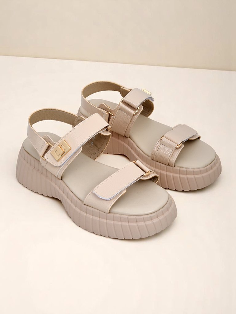 Royalfashion Дамски сандали на по-дебела подметка Aganda