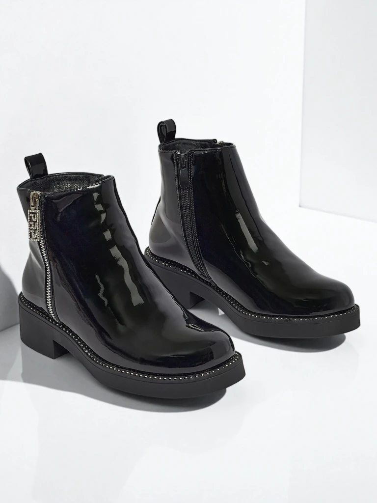 Дамски лакирани еко кожени боти Calvera