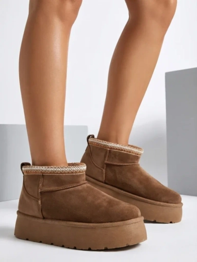 Royalfashion Дамски къси ботуши a'la snow boots Xoalla