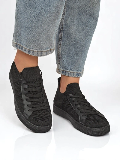 Дамски маратонки Livia Nero – черни кецове от плат и еко кожа на плоска подметка