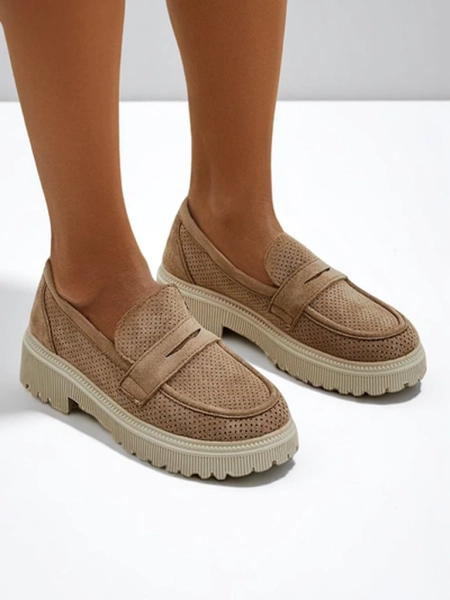 Royalfashion Женски мокасини от еко велур Dunes