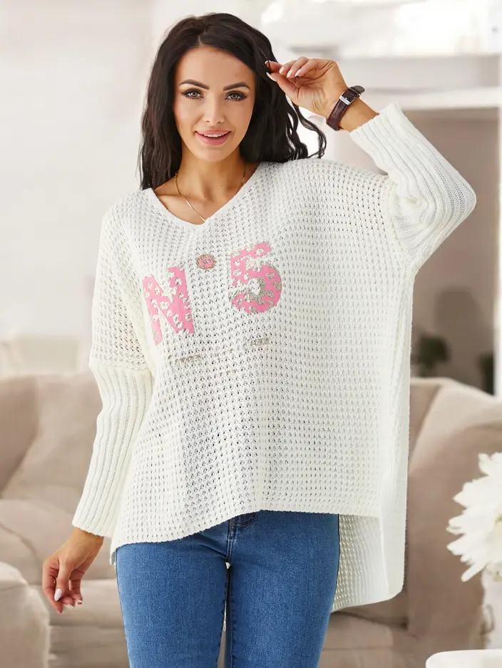 Аланчевязан пуловер от акрил с inscriptions