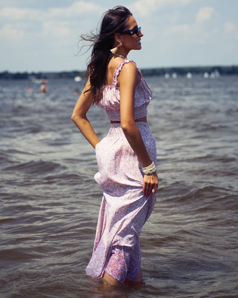 Royalfashion Дамски розов комплект с цветя