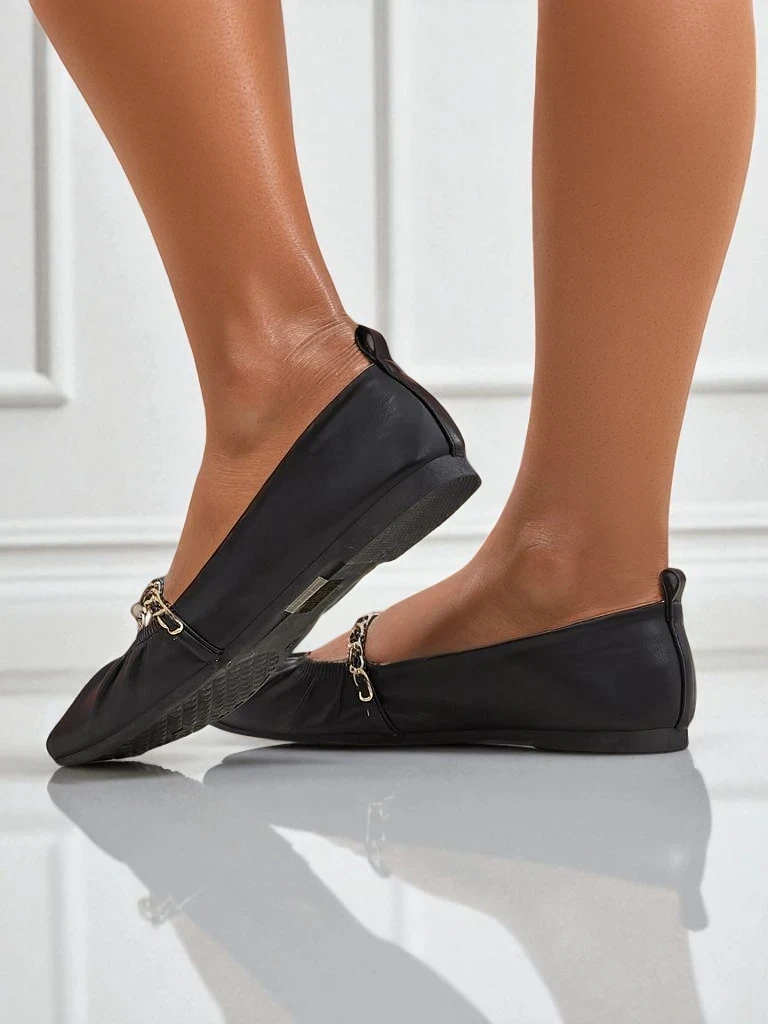 Дамски балеринки Ariadna Nero – черни, плоски, екологична кожа, златна украса