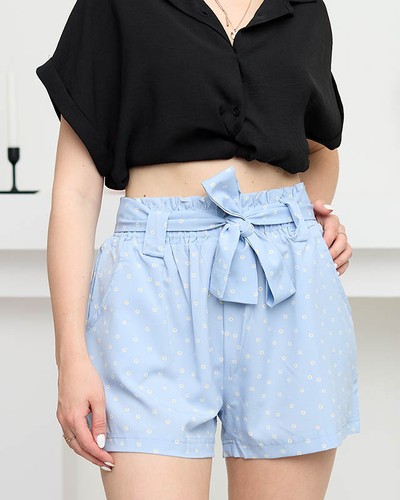 Niebieskie wzorzyste damskie materiałowe krótkie spodenki w kwiaty - Odzież