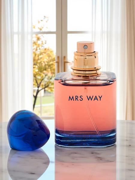 Aurelia Mrs Way 50ml Eau de Parfum - Италианска елегантност и цветно-плодов аромат