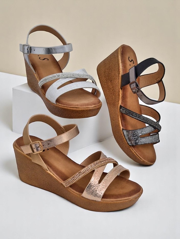 Обувки на ток сребристо с камъни и брокат Eclat