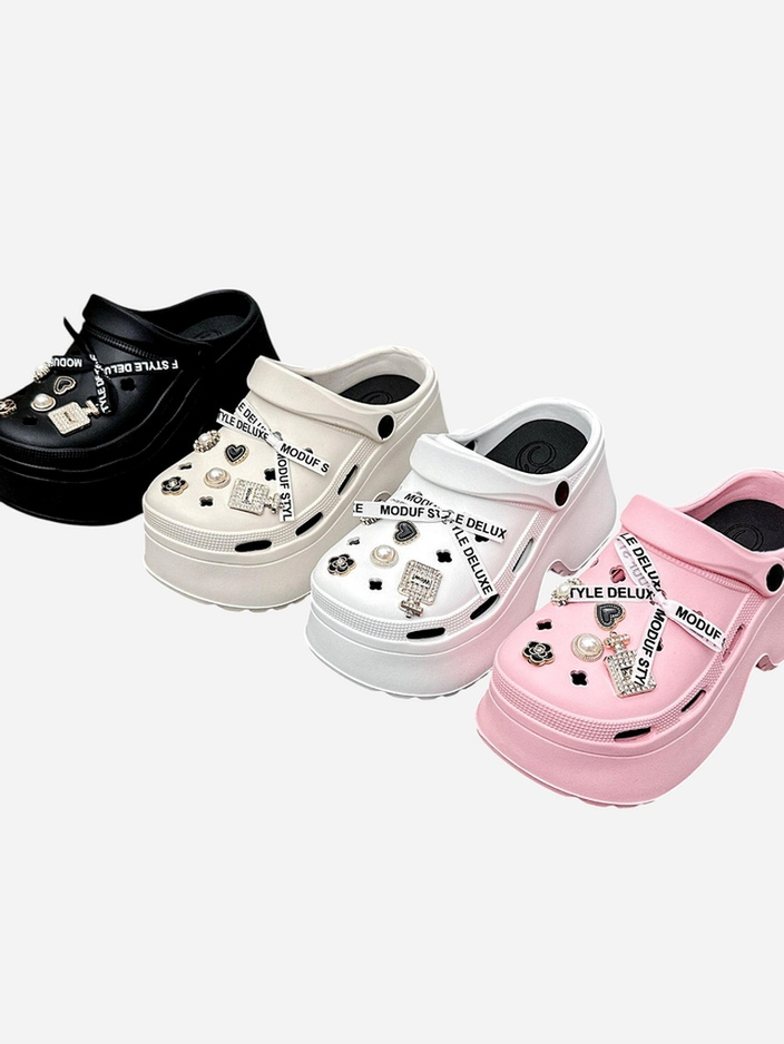 Royalfashion Женски гумени джапанки с декорации Dellos